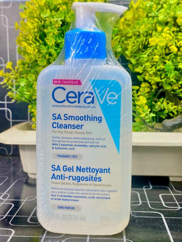 CeraVe SA Smoothing Cleanser (236ml)