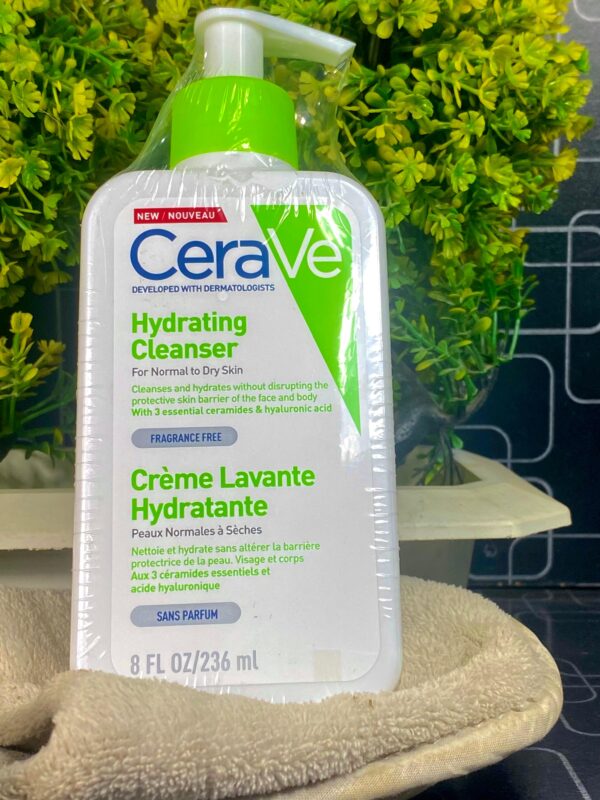 CeraVe Hydrating Cleanser for Normal to Dry Skin by 236ml - Image 2