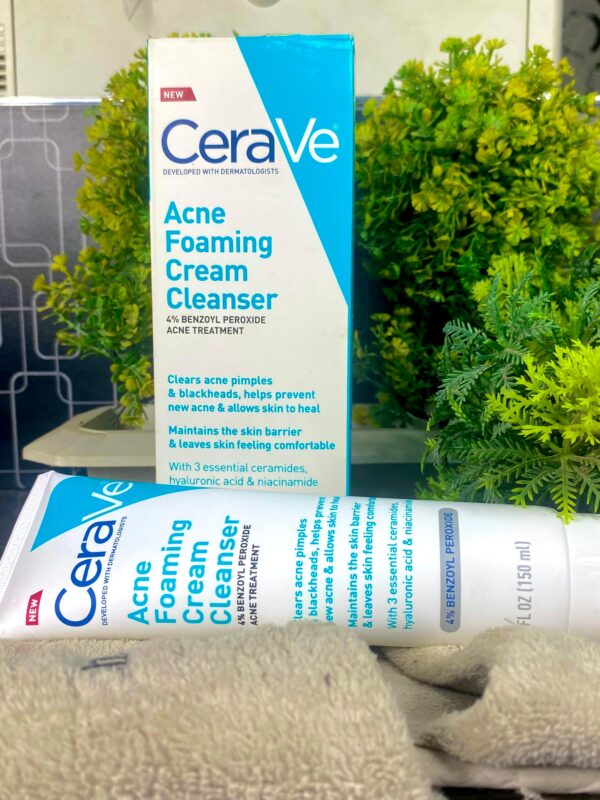 CeraVe Acne Foaming Cream Cleanser (150ml) - Image 2