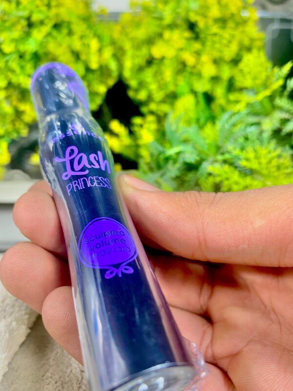 12ml Lash Princess (Sculpted Volume Mascara) by Essence - Image 3